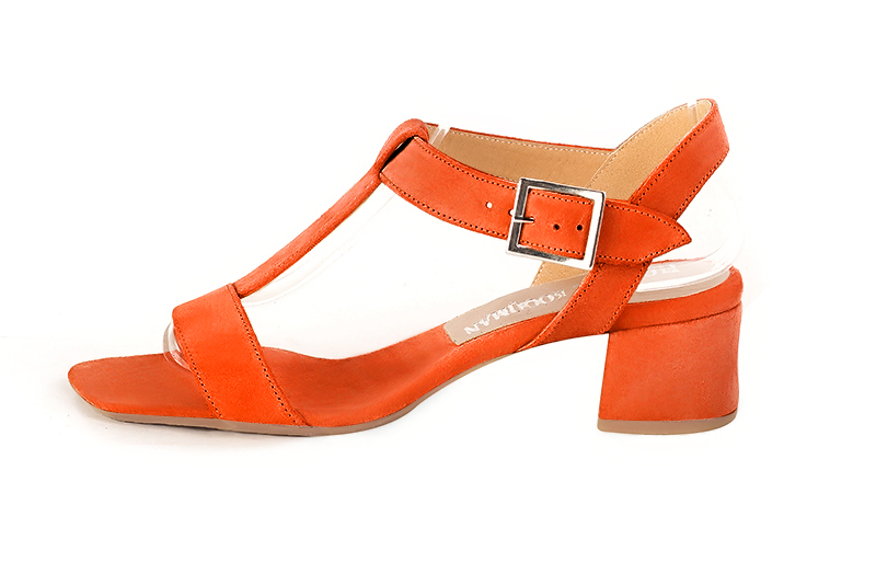 Clementine orange women's fully open sandals, with an instep strap. Square toe. Low flare heels. Profile view - Florence KOOIJMAN